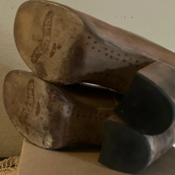 Freebird by Steven Randi Size 10 tan leather. - Picture 6 of 9